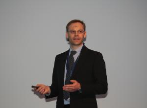 Cadfem-Geschäftsführer Christoph Müller eröffnet die Konferenz
